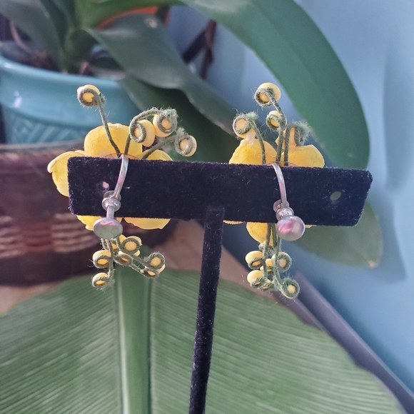 Yellow Vintage Flower Earrings - Picture 2 of 6